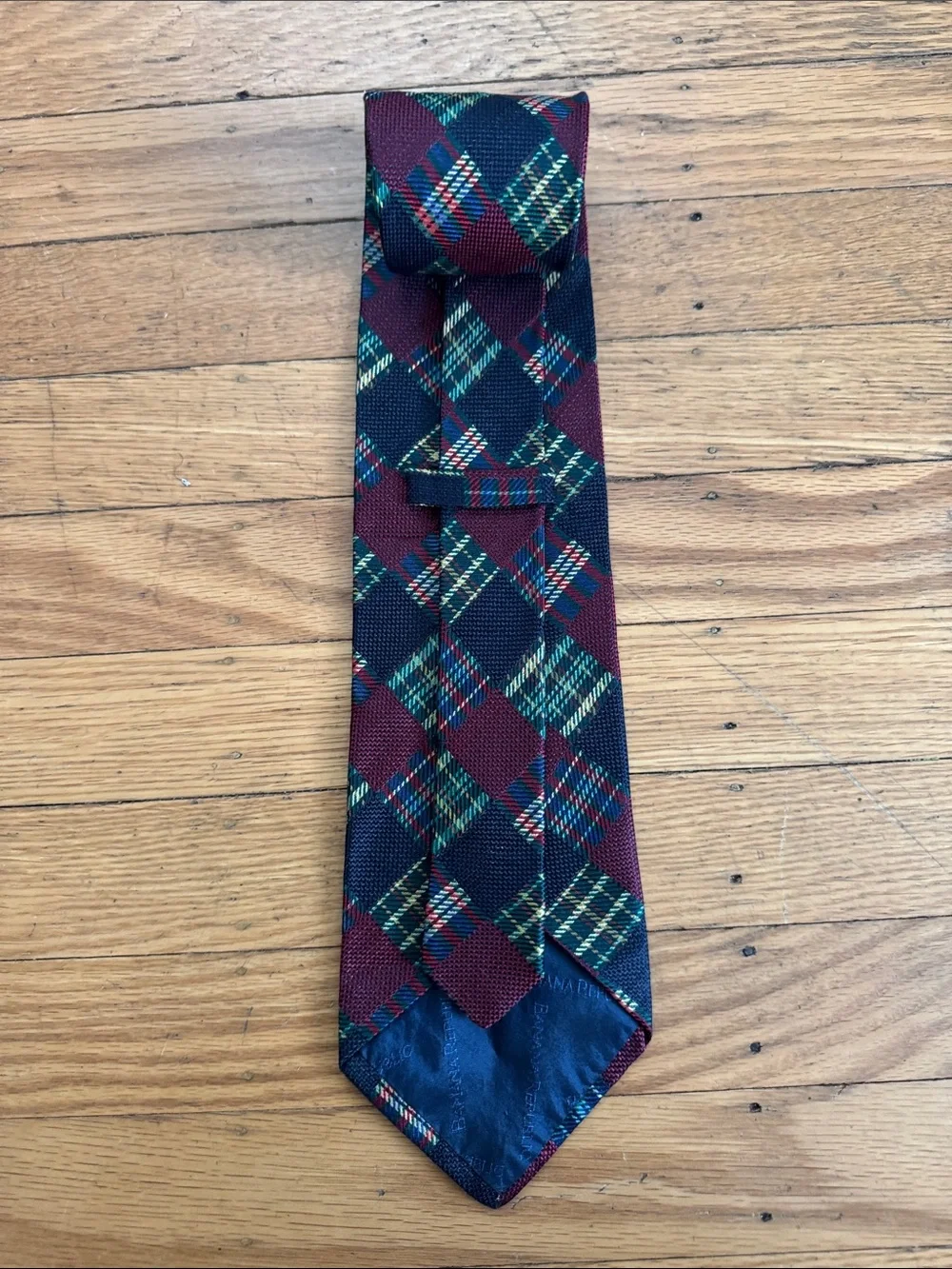 Banana Republic Plaid Tie in Burgundy, Green & Navy